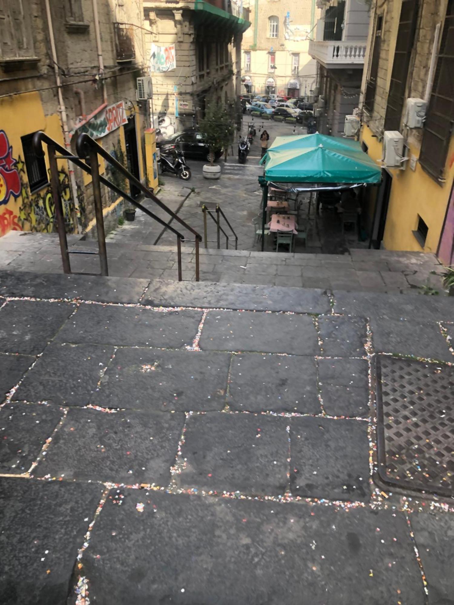 B&B Civico 22 Silvestre Naples Exterior photo