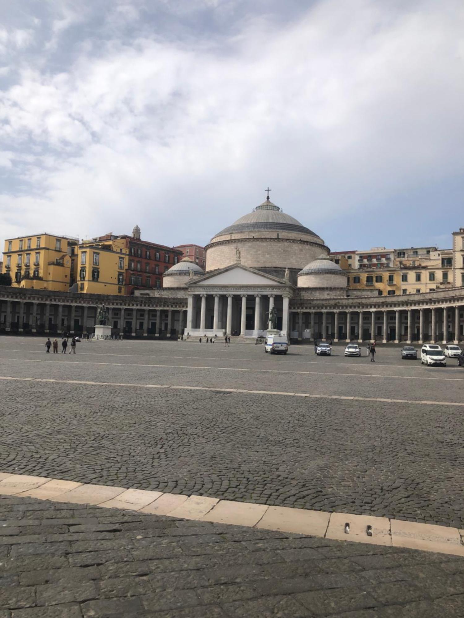 B&B Civico 22 Silvestre Naples Exterior photo